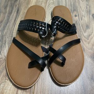 Black sandals